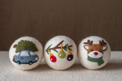 Reindeer set wool dryer ball, detail photo