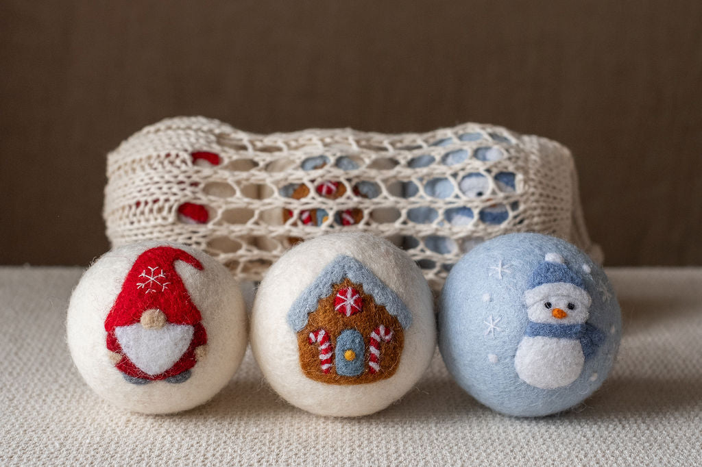Snowman set wool dryer ball, theme photo