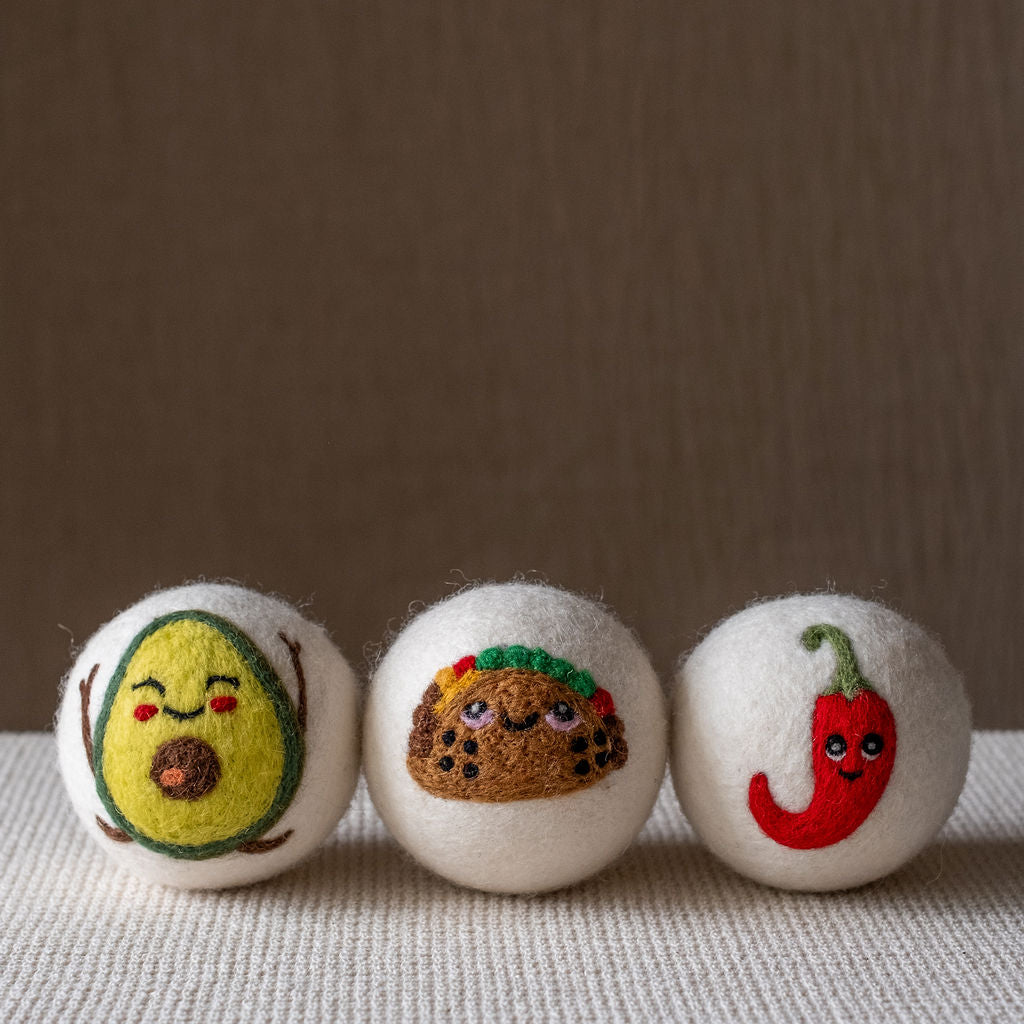 Kitchen set wool dryer ball, detail photo