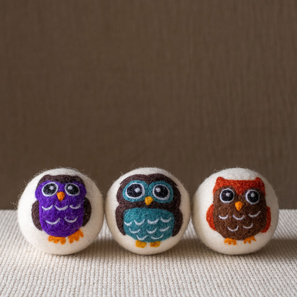 Owls set wool dryer ball, detail photo