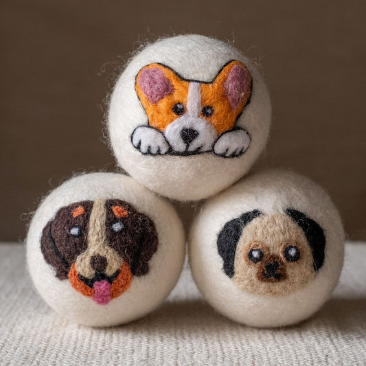 Dogs set wool dryer ball, square crop