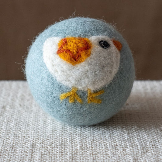 White Bird wool dryer ball, square crop